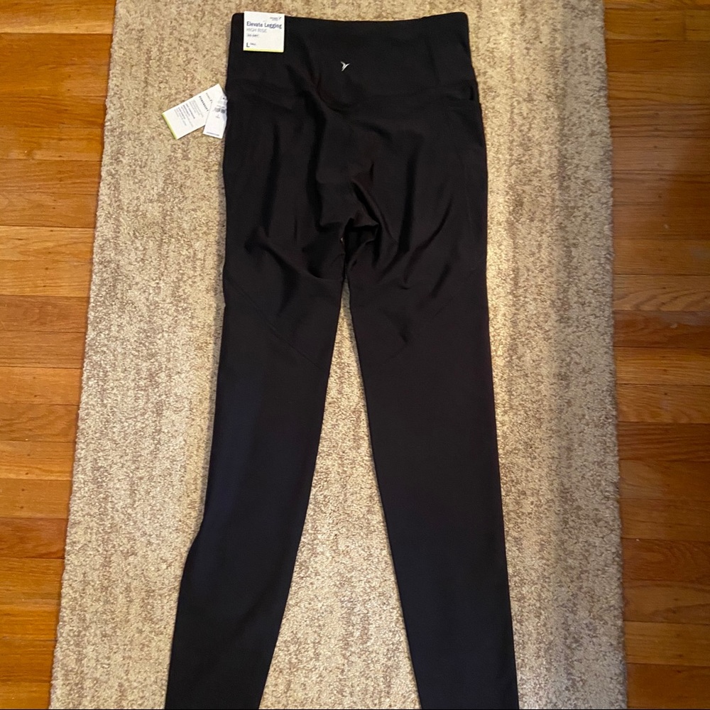 Old Navy hi-rise elevate leggings